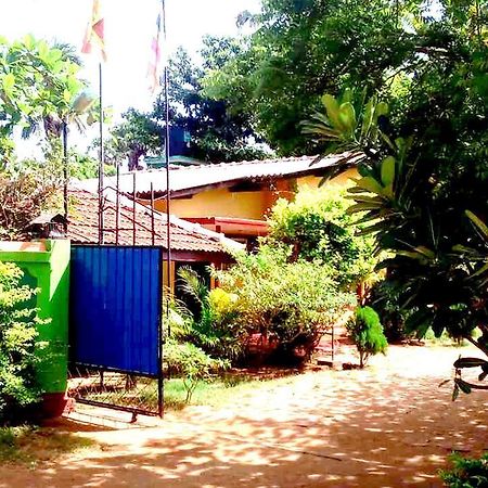 Hotel Amila Guest Trincomalee Exteriér fotografie